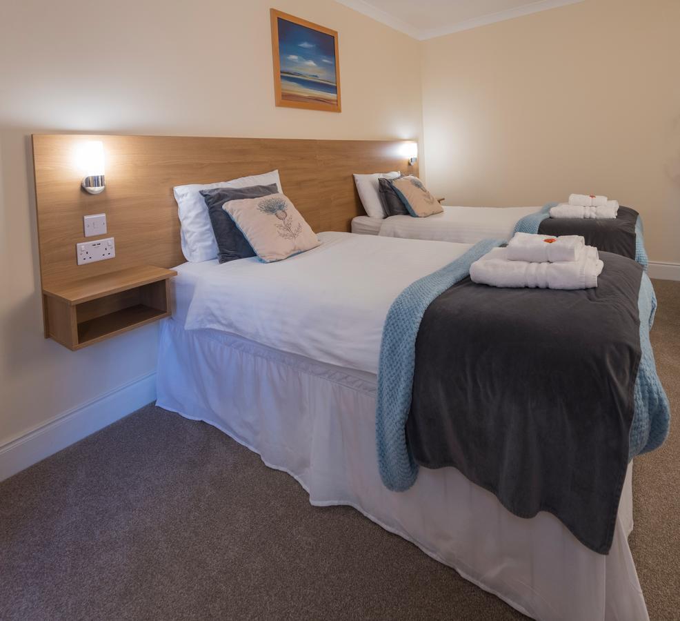 Bracarina House Bed & Breakfast & Caledonian Studio Invermoriston Exterior photo